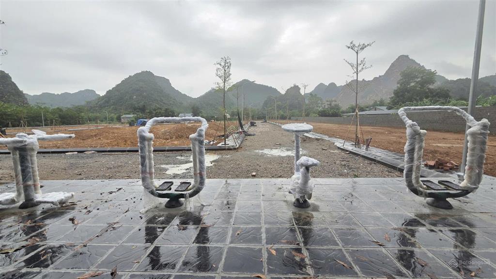 Chính chủ bán lô đất đối diện khu công nghiệp 360ha sẵn sổ,giáp mỹ đức hà nôi chỉ 599tr,full thổ cư