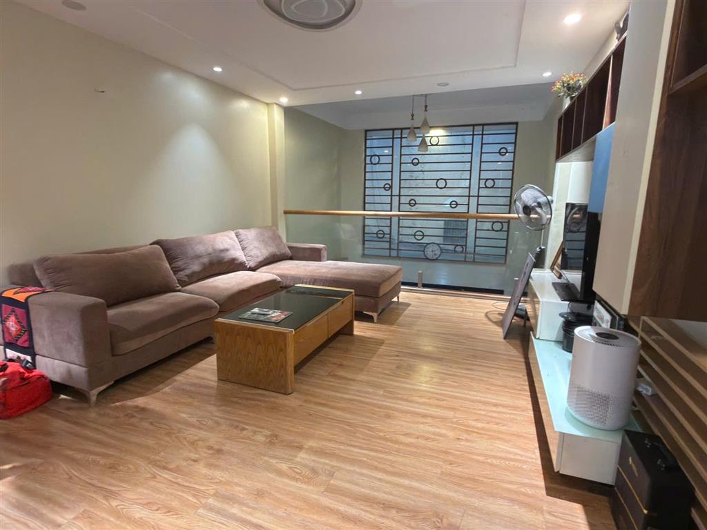 Bán nhà phân lô Lê Trọng Tấn – Thanh Xuân
56m²  4 tầng  Ô tô vào nhà  Kinh doanh tốt 