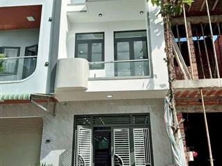 Cắt lỗ bán rẻ nhà gần bến xe q8 và kcn, shr