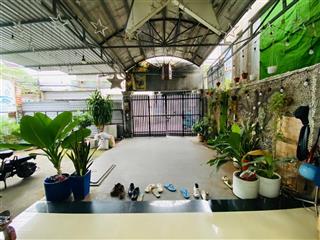 Nhà mặt tiền trần thị điệu ( đường 61) phước long b gần góc ngã tư đỗ xuân hợp và xa lộ giá 9,9 tỷ