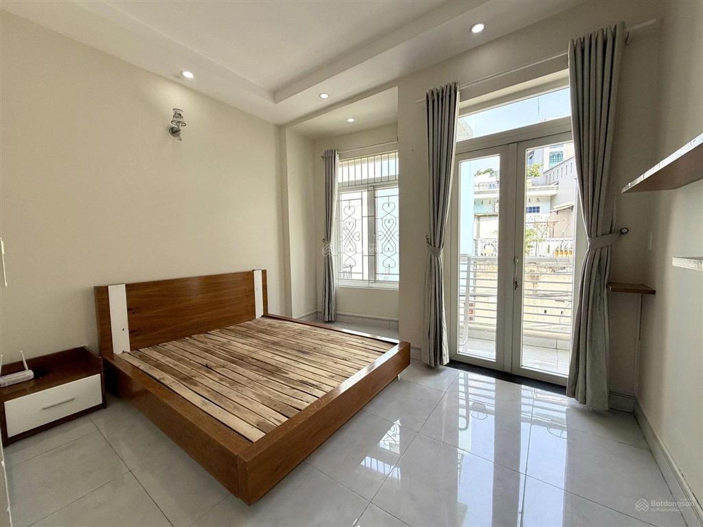 Nhà 3 tầng bình trưng tây q2  hai ô tô tránh nhau diện tích 52 ( 4x12) giá chỉ 7.6 tỷ