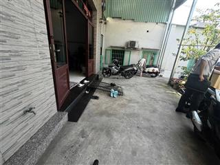 Chủ gấp bán căn nhà ngay binh trưng tây  xe hơi đậu cổng 40m2 2 tầng  3.25 tỷ