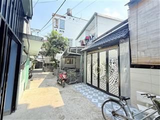 Nhà hẻm xe hơi đường 6, bình trưng, 4.5tỷ. diện tích 56m2 (4.5 x 13), công nhận đủ.