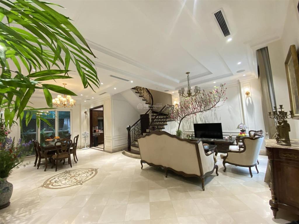 Biệt thự song lập anh đào
vinhomes riverside vượng khí trường tồn .