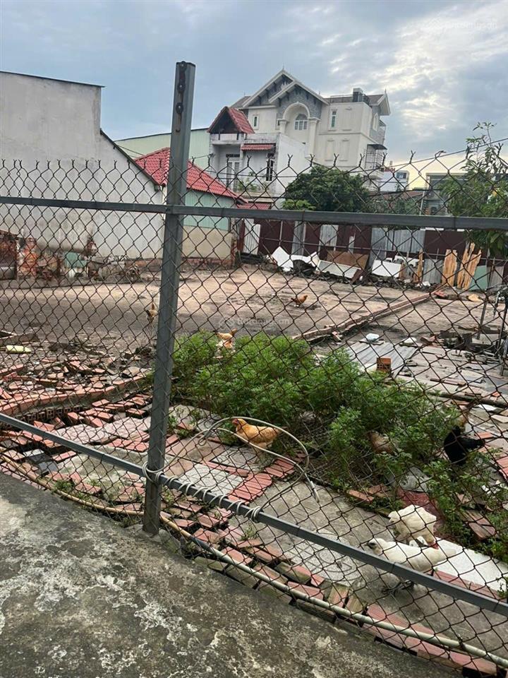 Bán lô đất 1/ hxh đường trương thị hoa, gần metro quận 12. dt 10x20  giá 9 tỷ