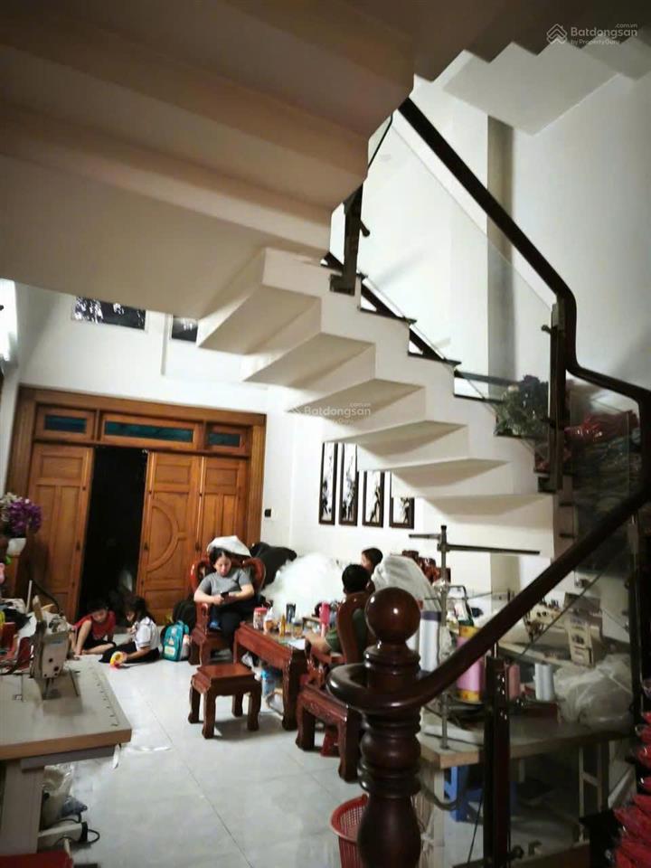 Nhà phố trệt lửng 3 lầu, 1 sẹc gần chợ hiệp thành dt 4x17m giá 5,35 tỷ