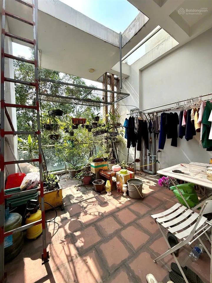 Nhà phố trệt lửng 3 lầu, 1 sẹc gần chợ hiệp thành dt 4x17m giá 5,35 tỷ