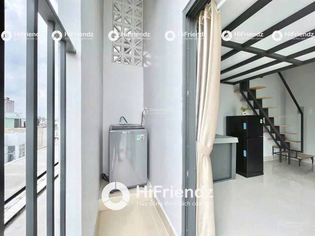Căn hộ ban công  rộng 30m2  ngay đại học vlu  full nội thất