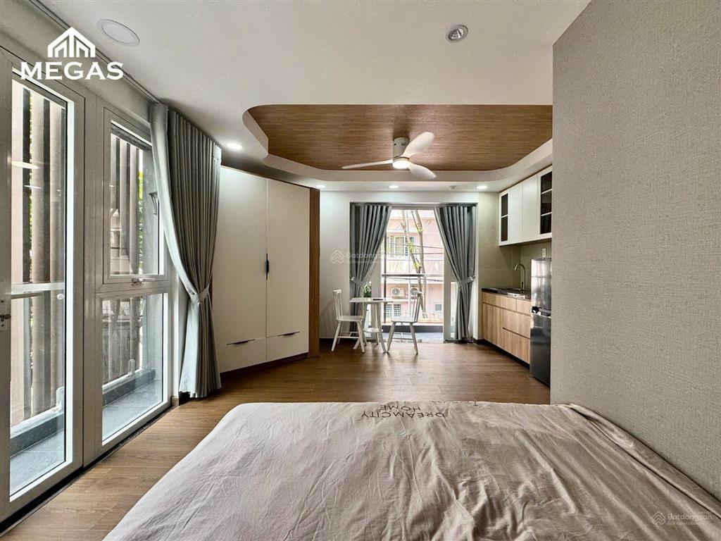 Căn hộ cao cấp  rộng 30m2  ban công  full nội thất  ngay ngã 6 gò vấp