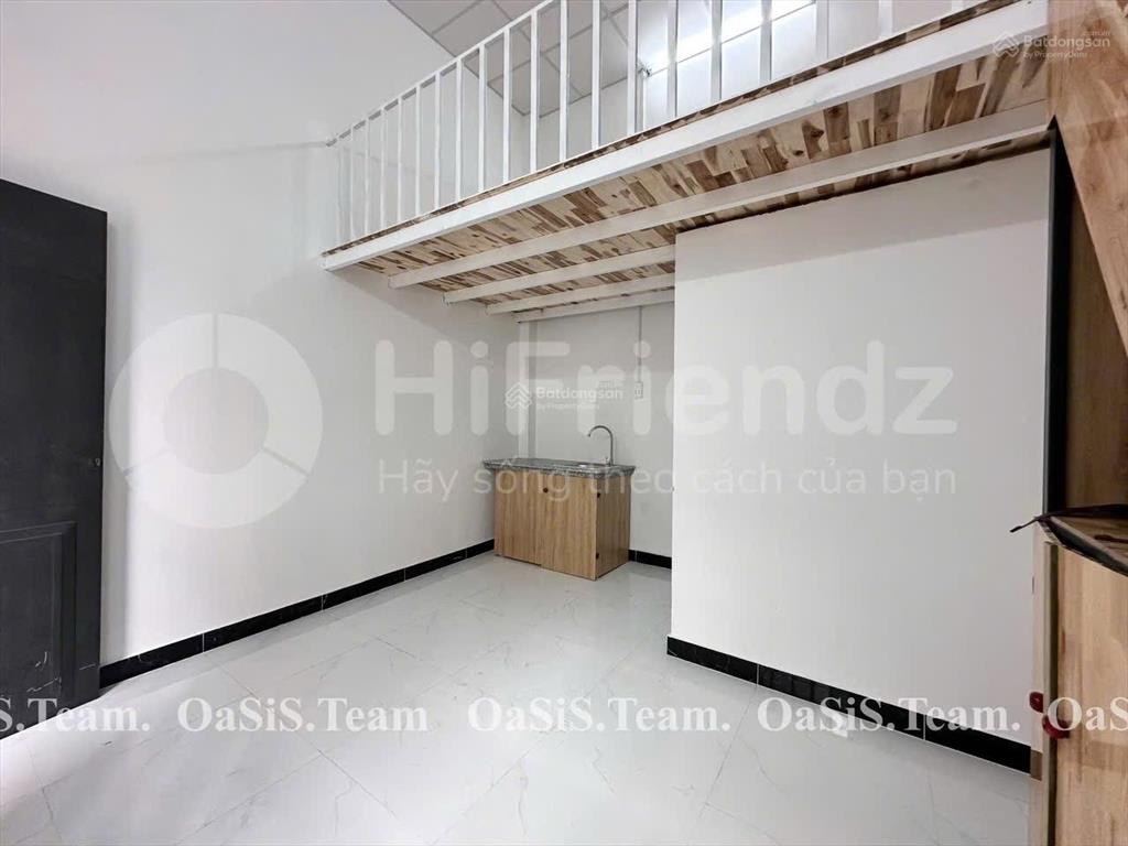 Cho thuê phòng rộng 30m²  gác cao 2m  sẵn máy lạnh  lê đức thọ