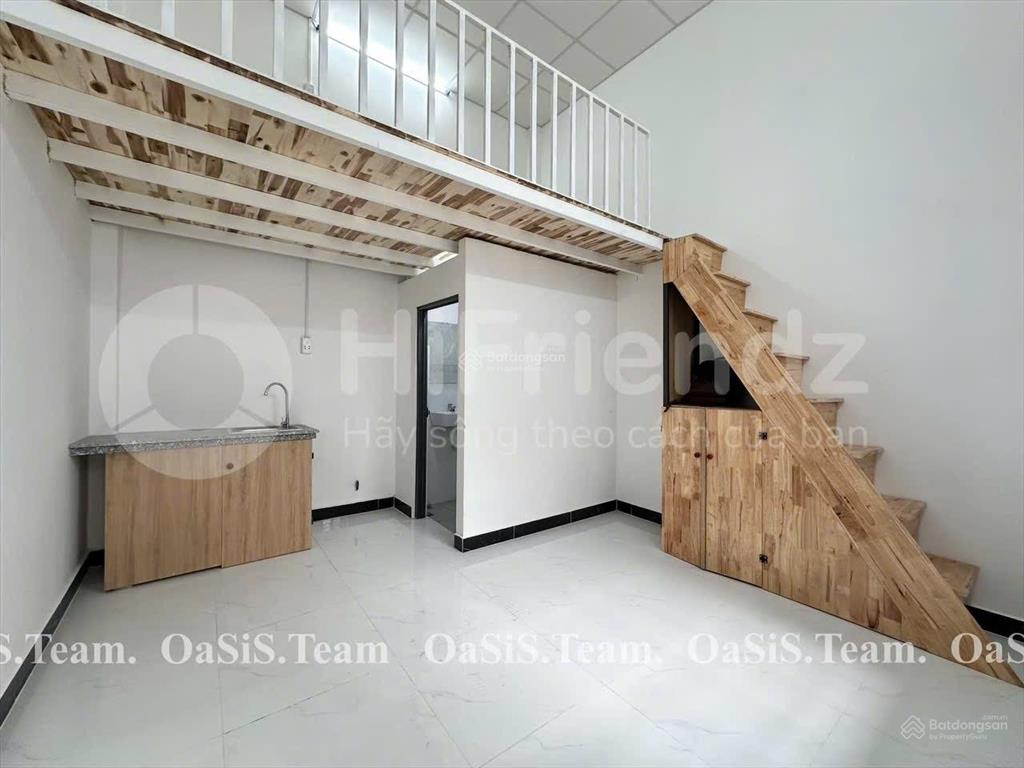 Cho thuê phòng rộng 30m²  gác cao 2m  sẵn máy lạnh  lê đức thọ