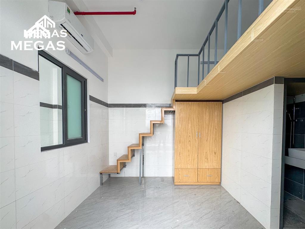 Căn hộ ban công  gác cao  full nội thất  đi bộ đến đại học vlu  nhà mới 100%