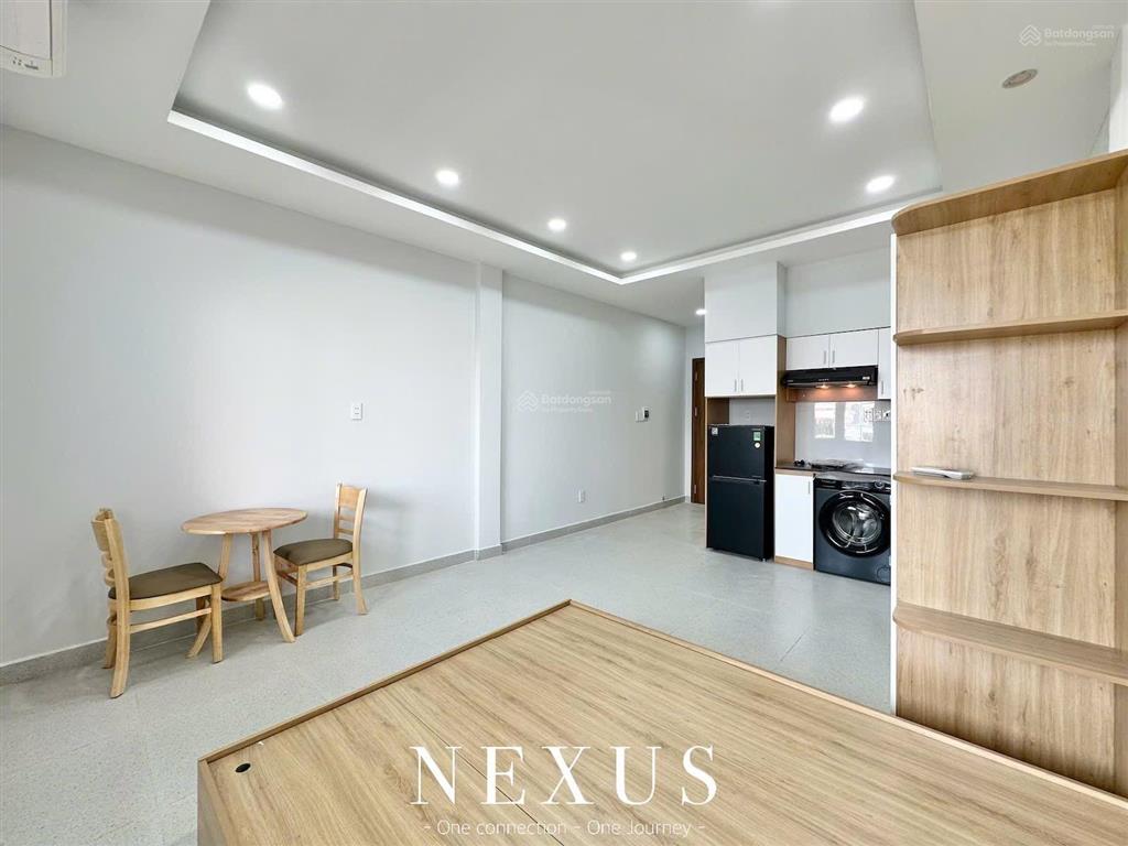 Căn hộ studio ban công  rộng 40m2  full nội thất  gần emart phan huy ích