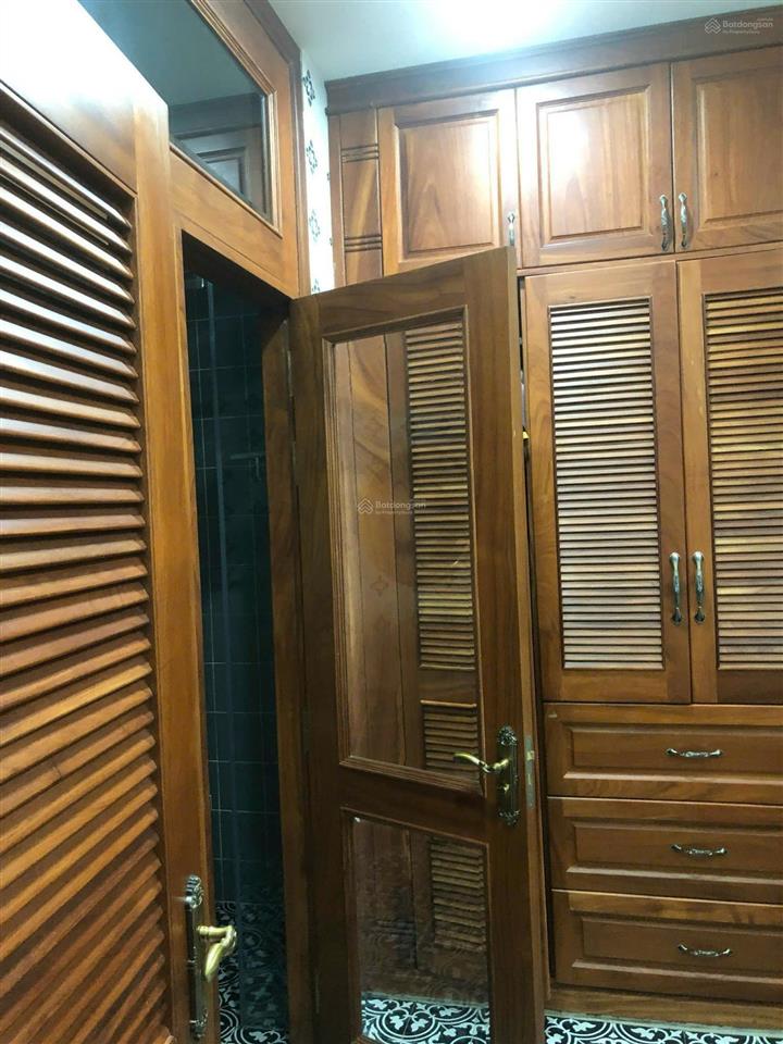 Siêu phẩm biệt thự vip lê văn sỹ, quận 3  dt 8 x 20  3 tầng  hđ thuê  80triệu/th  giá 36 tỷ