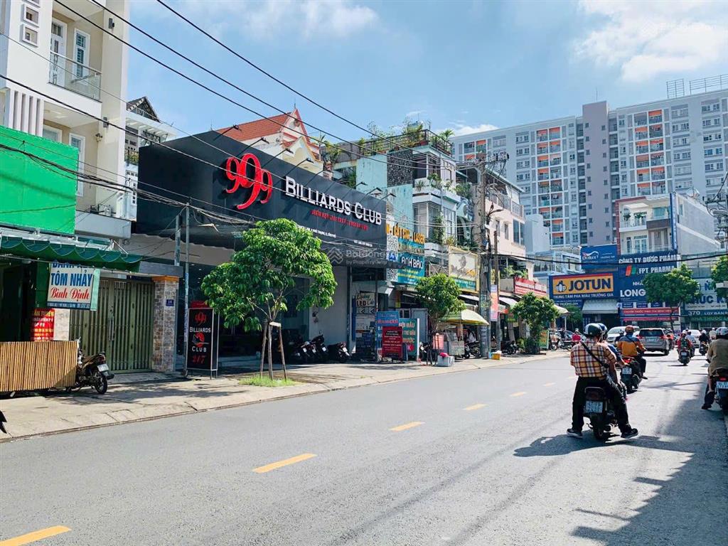 146triệu/m2  cc 1 đời bán nhà mt ngay nơ trang long, bình thạnh  dt 7x30m  3 tầng  giá chỉ 32tỷ