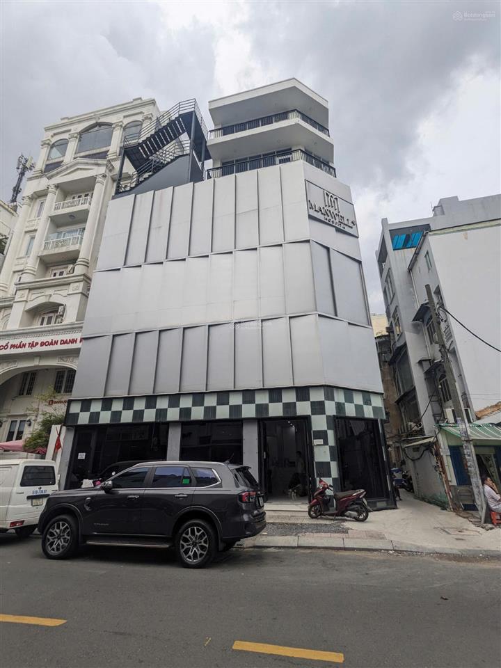 Chủ nhà giảm 6tỷ! mt trần nhật duật ngay trần quang khải, quận 1  ngang 5m  hđt 76tr  giá 28,5tỷ