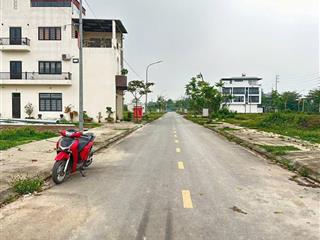 Bán đất tại thị trấn ba hàng đồi, lạc thủy, hòa bình, giá tốt 700 triệu, 100m2