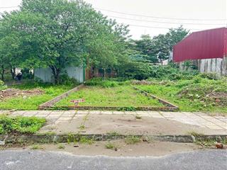 Chính chủ bán lô đất trung tâm thị trấn