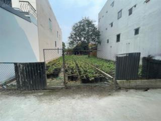 Cần tiền em bán lô đất ở đô thị 100m2 giá 600 triệu ,tại trung tâm thị trấn