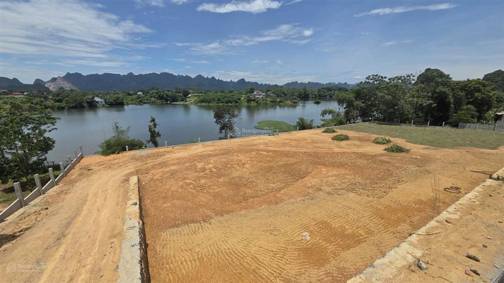 Nhỉnh 1,6 tỷ sở hữu ngay đất nghỉ dưỡng view hồ sổ đỏ full thổ cư!