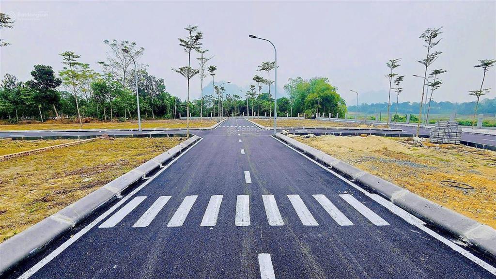 Bán đất 95m2, 500 triệu ở quốc lộ 21a, lạc thủy, hòa bình, giá siêu hời, tốt