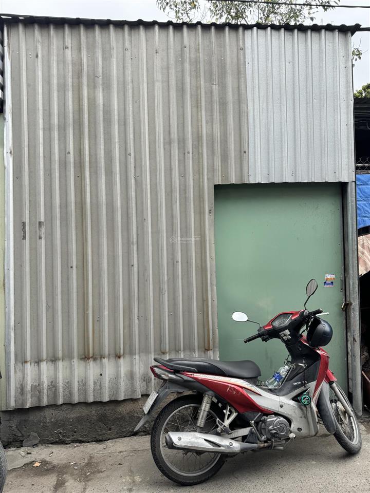Cần bán đất diện tích lớn, hẻm 300 nguyễn văn linh, phường bình thuận, quận 7