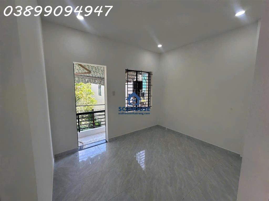 BÁN NHÀ LÔ GÓC 2 MẶT TIỀN HẺM CẮT KIẾNG ĐƯỜNG 2/4 NHA TRANG – DIỆN TÍCH 28M² KẾT CẤU 2