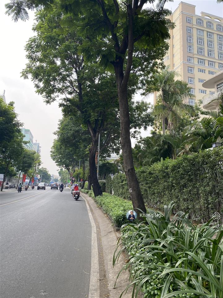 Bán biệt thự cổ phố võ thị sáu q.3, 340m², ngang lớn 16m, góc trương định gần thành uỷ hcm  168 tỷ