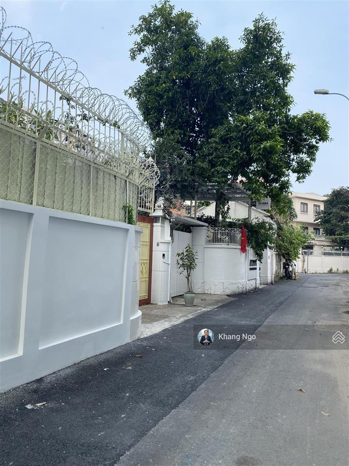 Bán biệt thự cổ phố võ thị sáu q.3, 340m², ngang lớn 16m, góc trương định gần thành uỷ hcm  168 tỷ