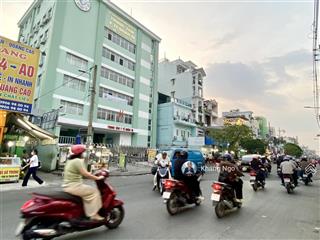 Bán nhà quận 3  cách mạng tháng tám, 55 m² ngang lớn 6.5m, 7 phòng, gần vòng xoay dân chủ  8.4 tỷ