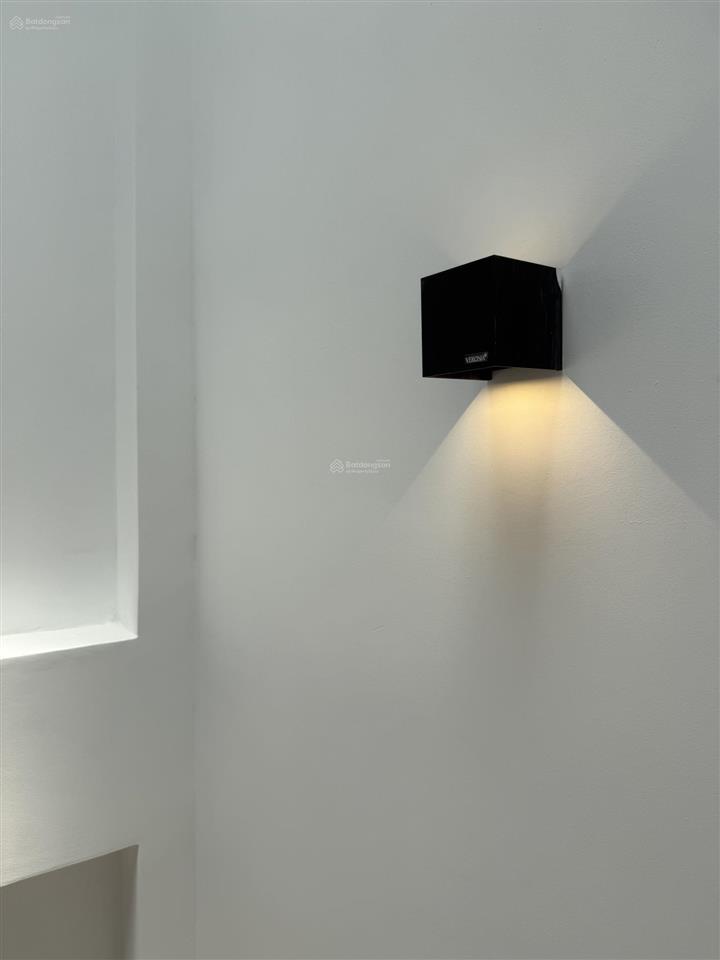 Nhà đẹp 4 tầng 48m  ngang lớn 4m sát mặt tiền q.pn  nhỉnh 11ty