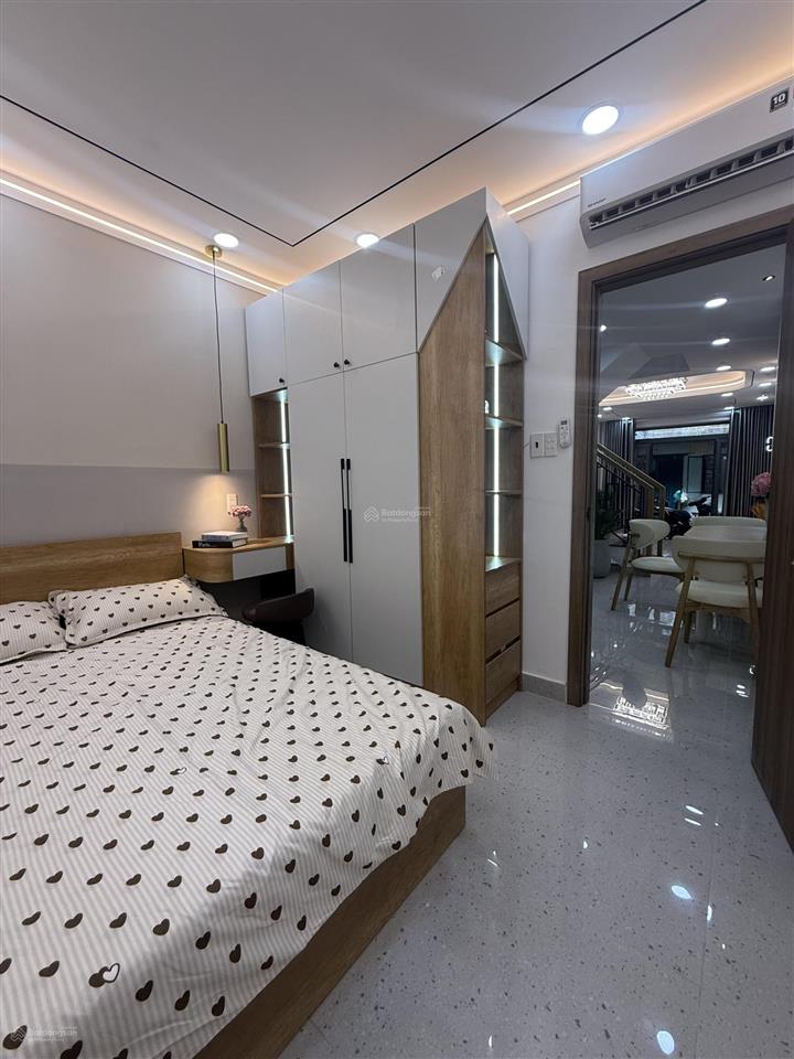 Khu vip phan xích long 40m² full nội thất, ở ngay  giá tốt 6.35 tỷ | gần trường sa, bv hoàn mỹ