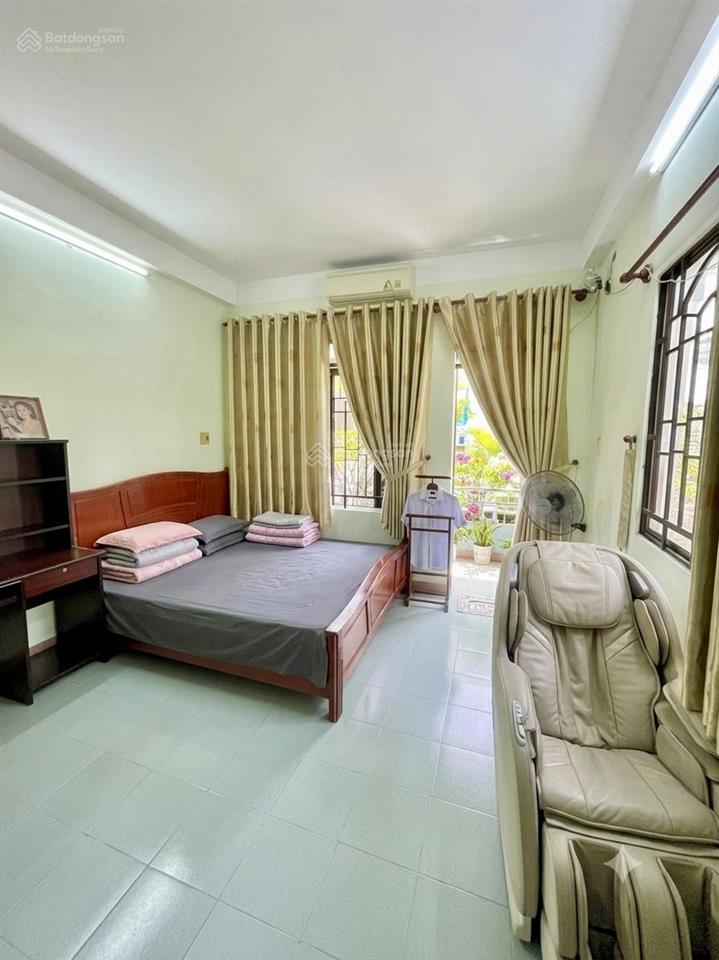 Tôi cần bán nhà lầu 4 tầng quận 3, 38m2, ngang lớn, sát mặt tiền điện biên phủ  7.5 tỷ