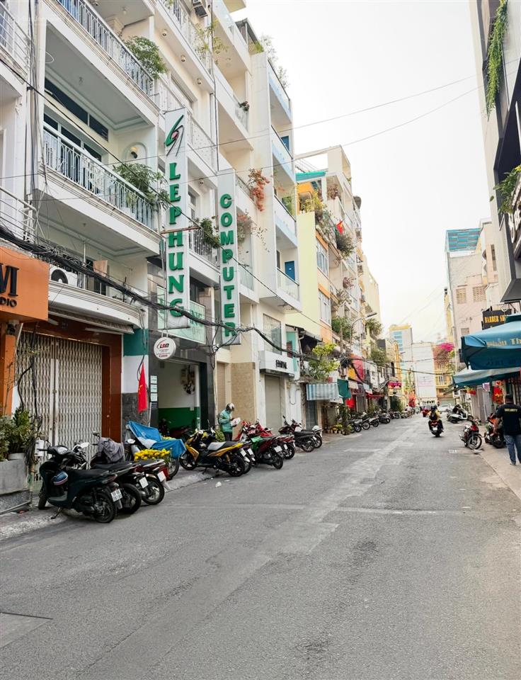 Tôi cần bán nhà sát hẻm ô tô đường võ văn tần 37m2 ngang 4.1m, dài 9m  giá 7.5 tỷ (tl)