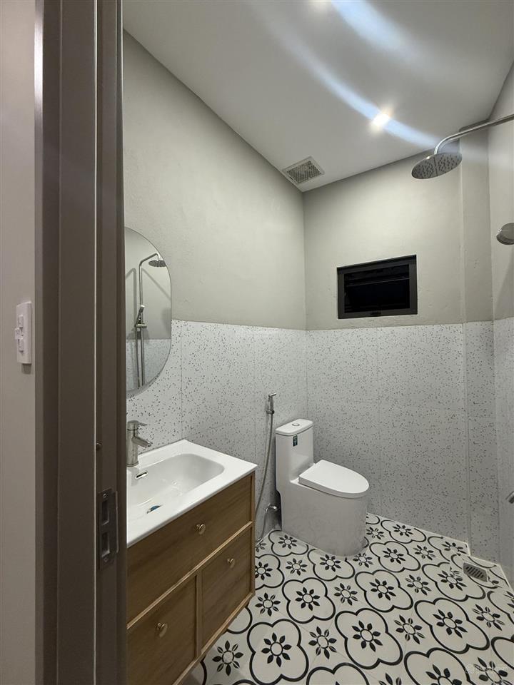 Trần hưng đạo 30m2 3 tầng full nội thất đẹp  7,45 tỷ