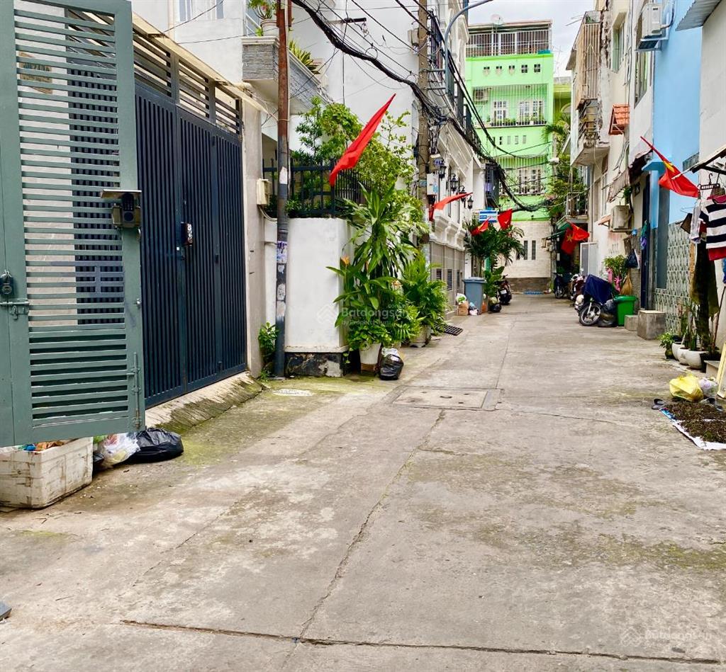 Bán nhà phú nhuận 79m2, ngang lớn 5.7m (nguyễn kiệm)  9.5ty