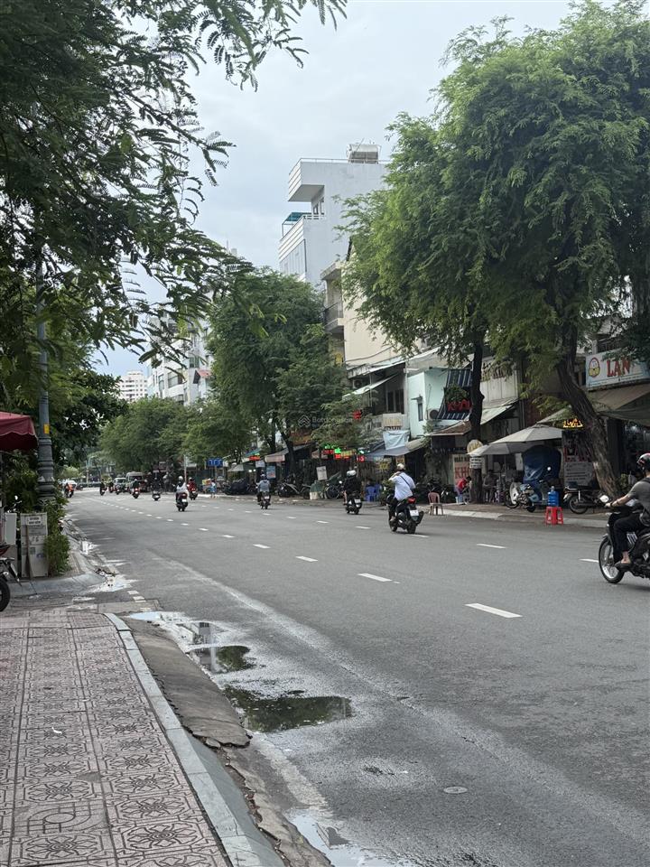 Gần mặt tiền hoàng sa  cầu công lý, 55m2 (5x11) vuông vức, cấp 4  7 tỷ
