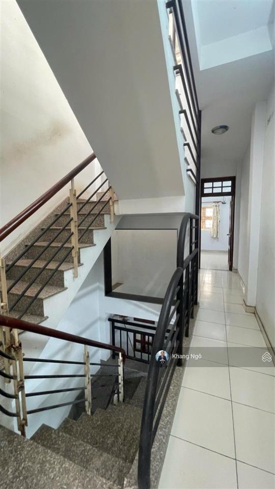 Bán nhà quận 3 nguyễn văn mai  hai bà trưng 61m2, 4 tầng chắc chắn, sát ô tô  chỉ 8.5 tỷ