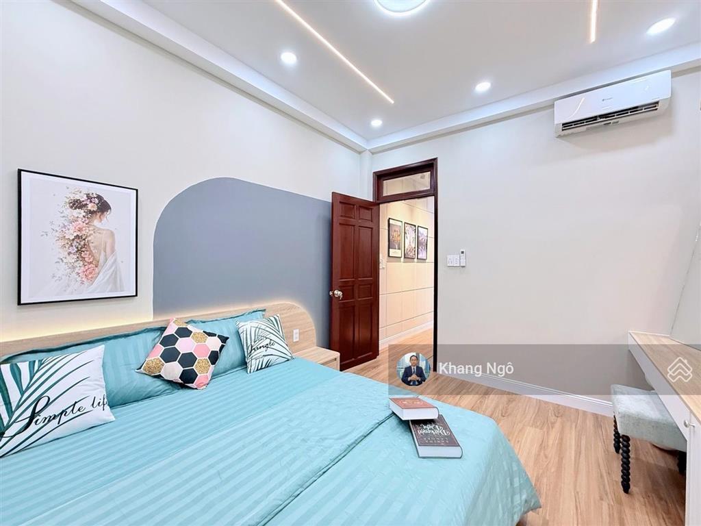 Nhà mới 4 tầng full nội thất đẹp 50m2 đường cô giang (sát tân định q1)  9,5 tỷ