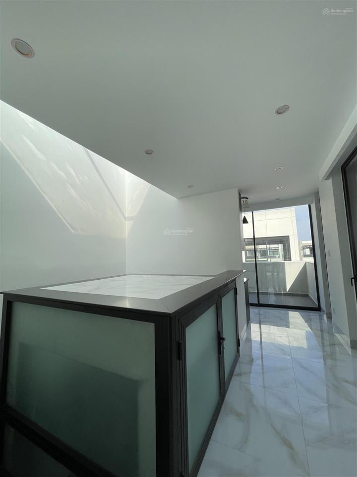 Nhà phố căn góc gần khu weyyo siêu đẹp the global city