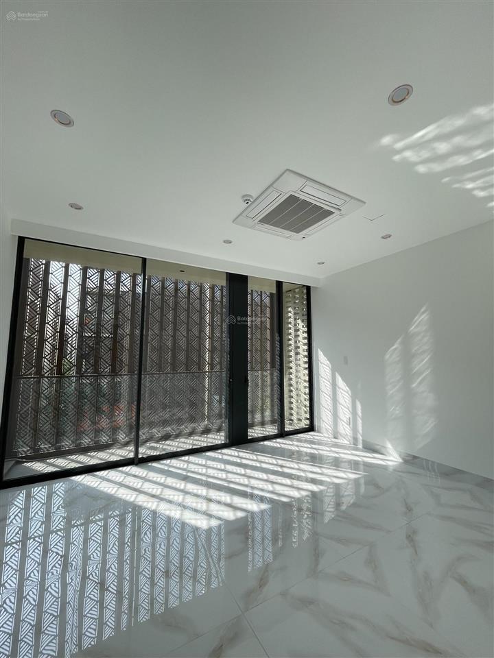 Nhà phố căn góc gần khu weyyo siêu đẹp the global city