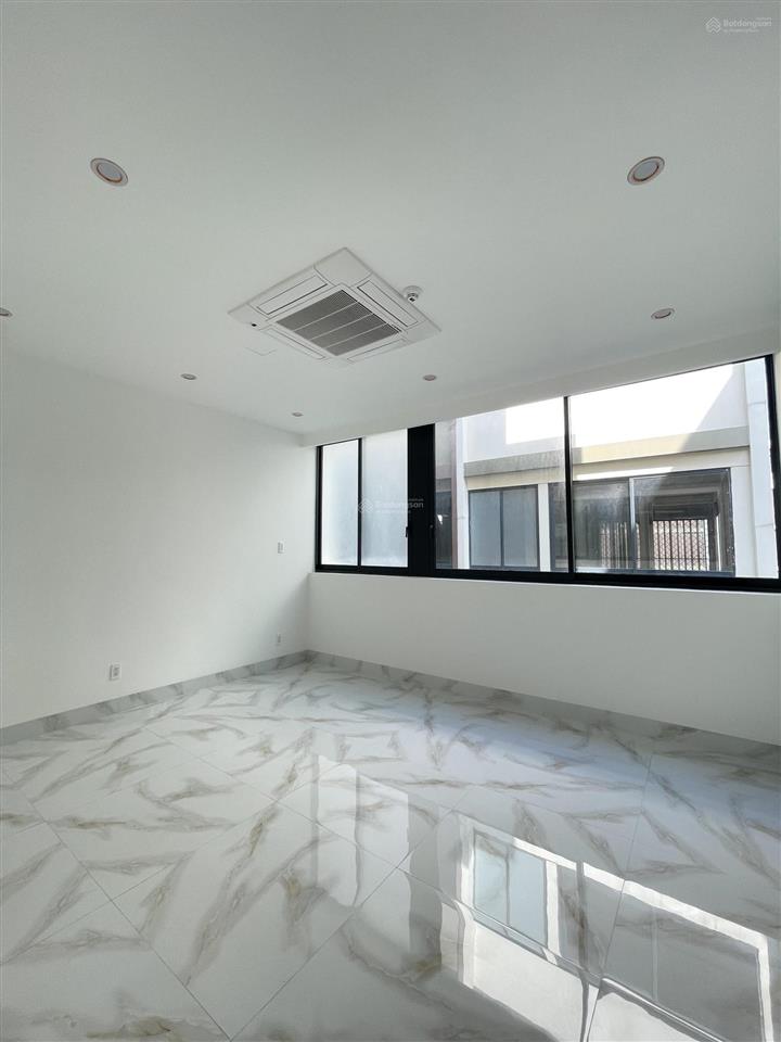 Nhà phố căn góc gần khu weyyo siêu đẹp the global city