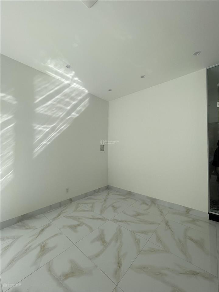 Nhà phố căn góc gần khu weyyo siêu đẹp the global city