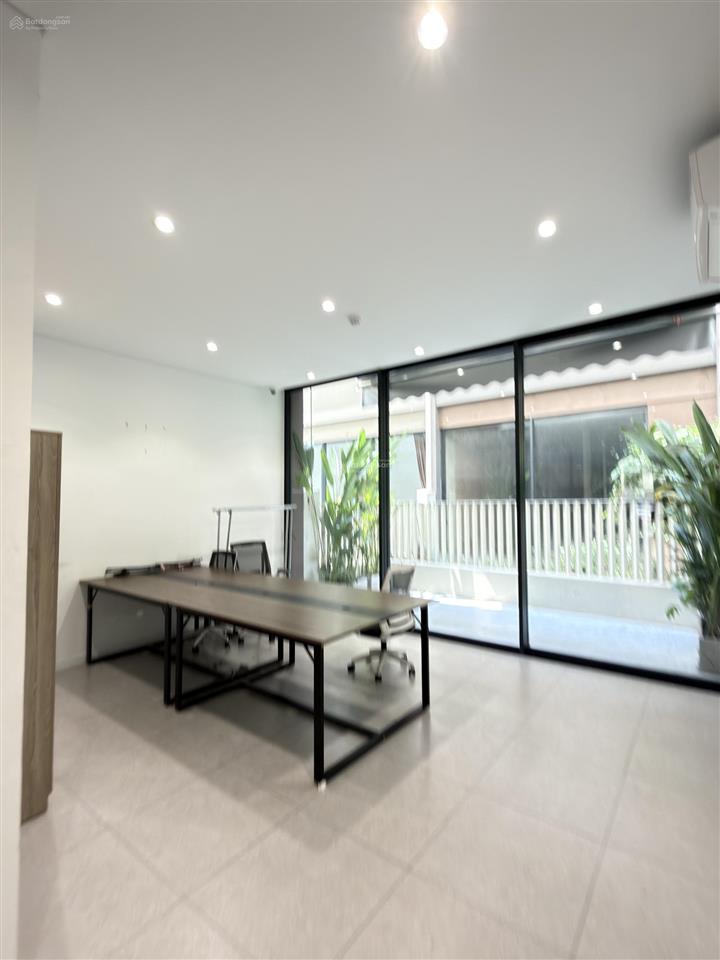 Cho thuê nhà phố soho global city quận 2