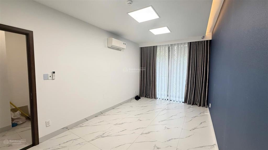 Cho thuê nhà phố soho global city đường n3d
