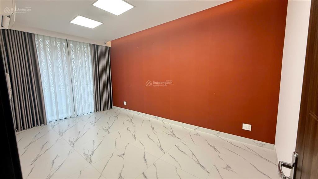 Cho thuê nhà phố soho global city đường n3d
