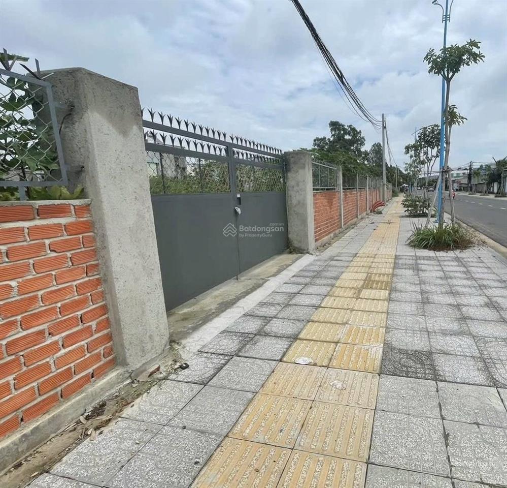 Chủ gửi bán lô đất mặt tiền đường nguyễn đình tứ. ngay bãi tắm thuỷ tiên