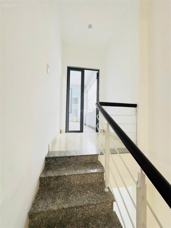 Bán nhà 3 tầng mặt tiền tôn đức thắng