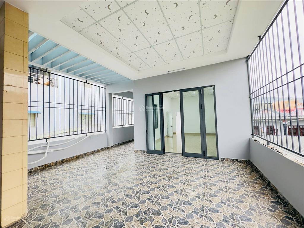 Bán nhà 3 tầng mặt tiền tôn đức thắng