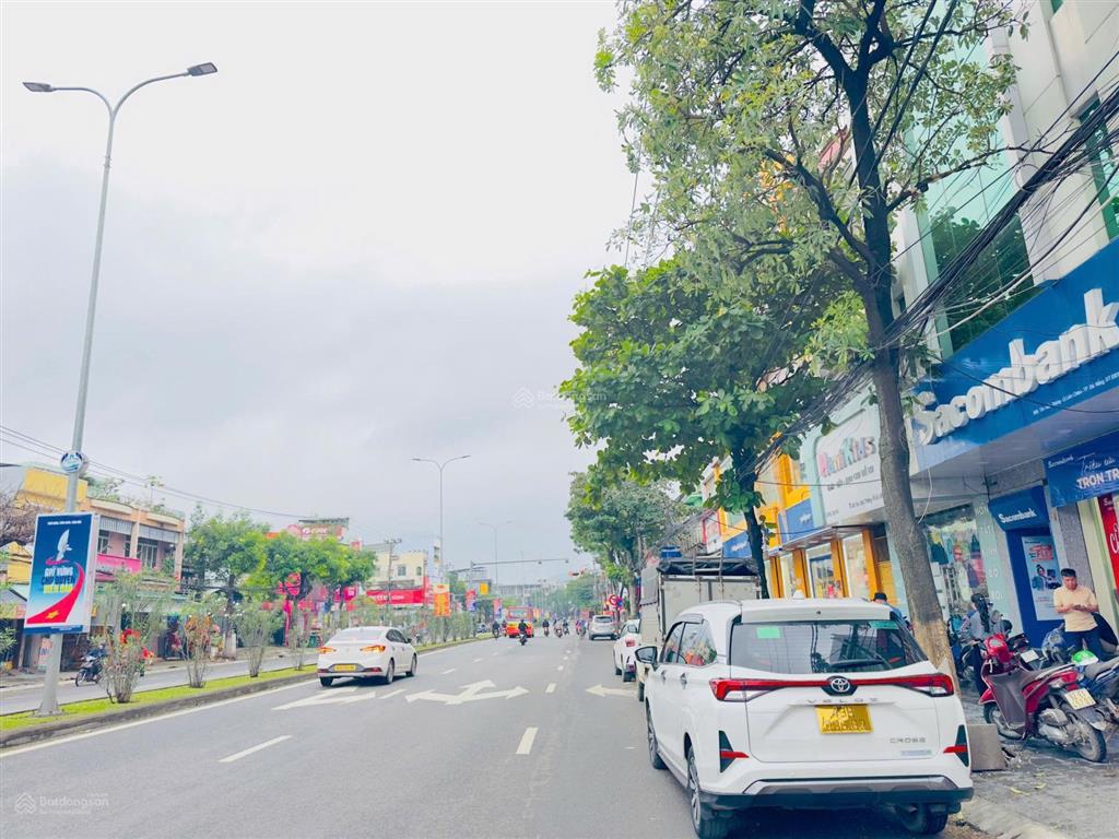 Bán nhà 3 tầng mặt tiền tôn đức thắng